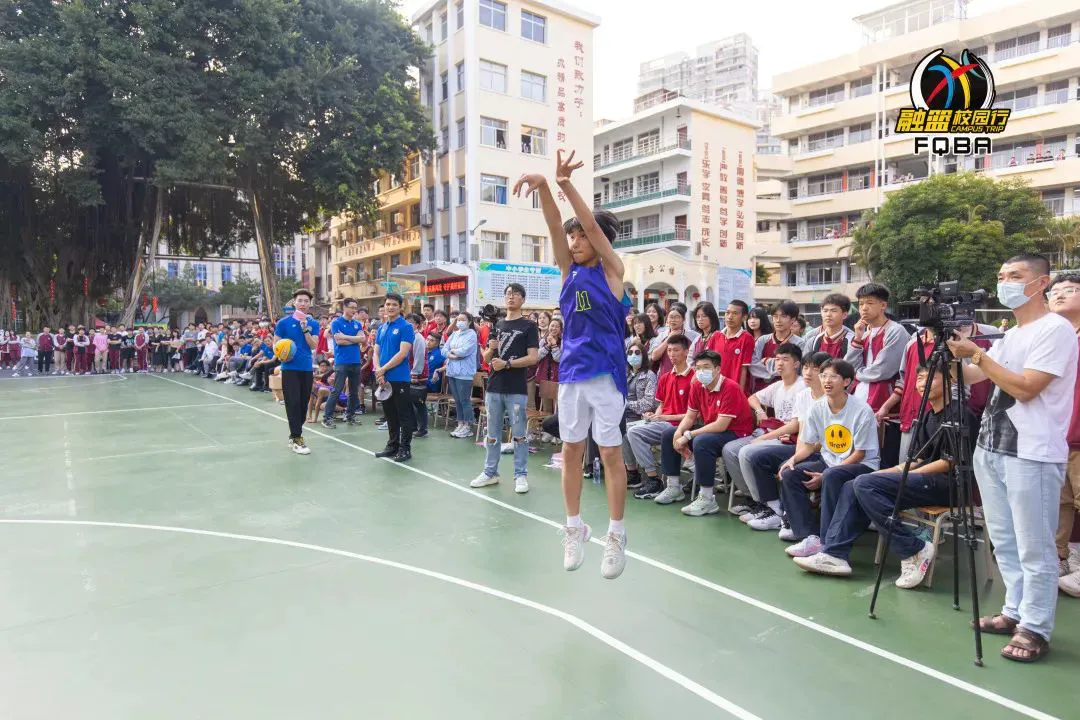 篮球训练员培训班费用多少_1